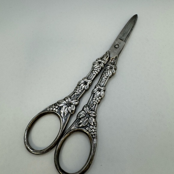 Vintage Solingen Germany Silverplate Sewing Embroidery Scissors Eisenburg-Lozano - Picture 1 of 12
